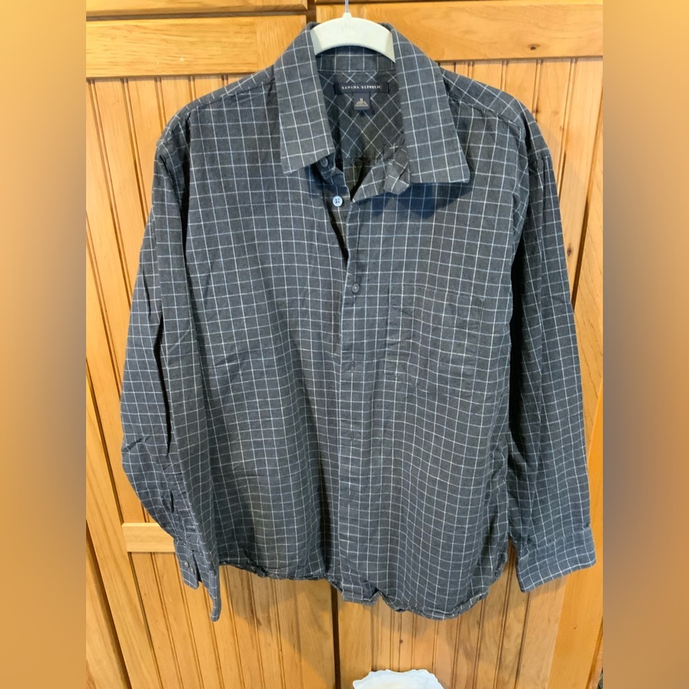 Banana Republic Gray Checkered Casual Button Down Shirt